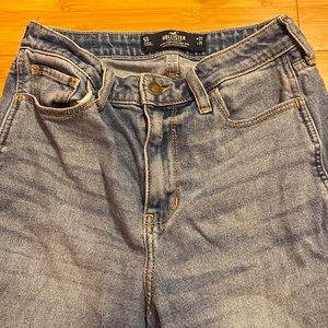 hollister mom shorts🩰